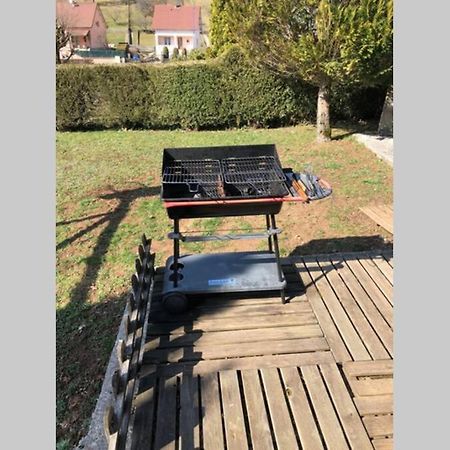 Logement Au Calme Dans Une Maison. Moirans-en-Montagne Buitenkant foto