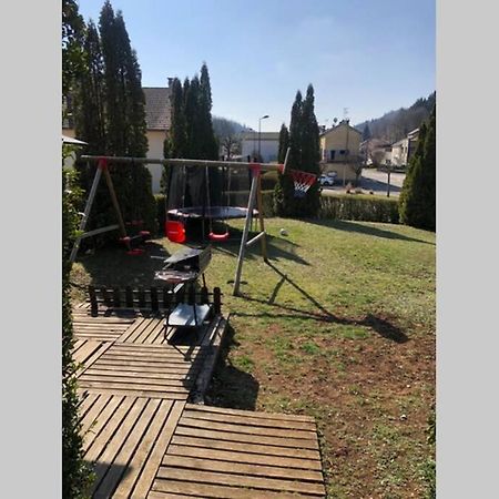 Logement Au Calme Dans Une Maison. Moirans-en-Montagne Buitenkant foto